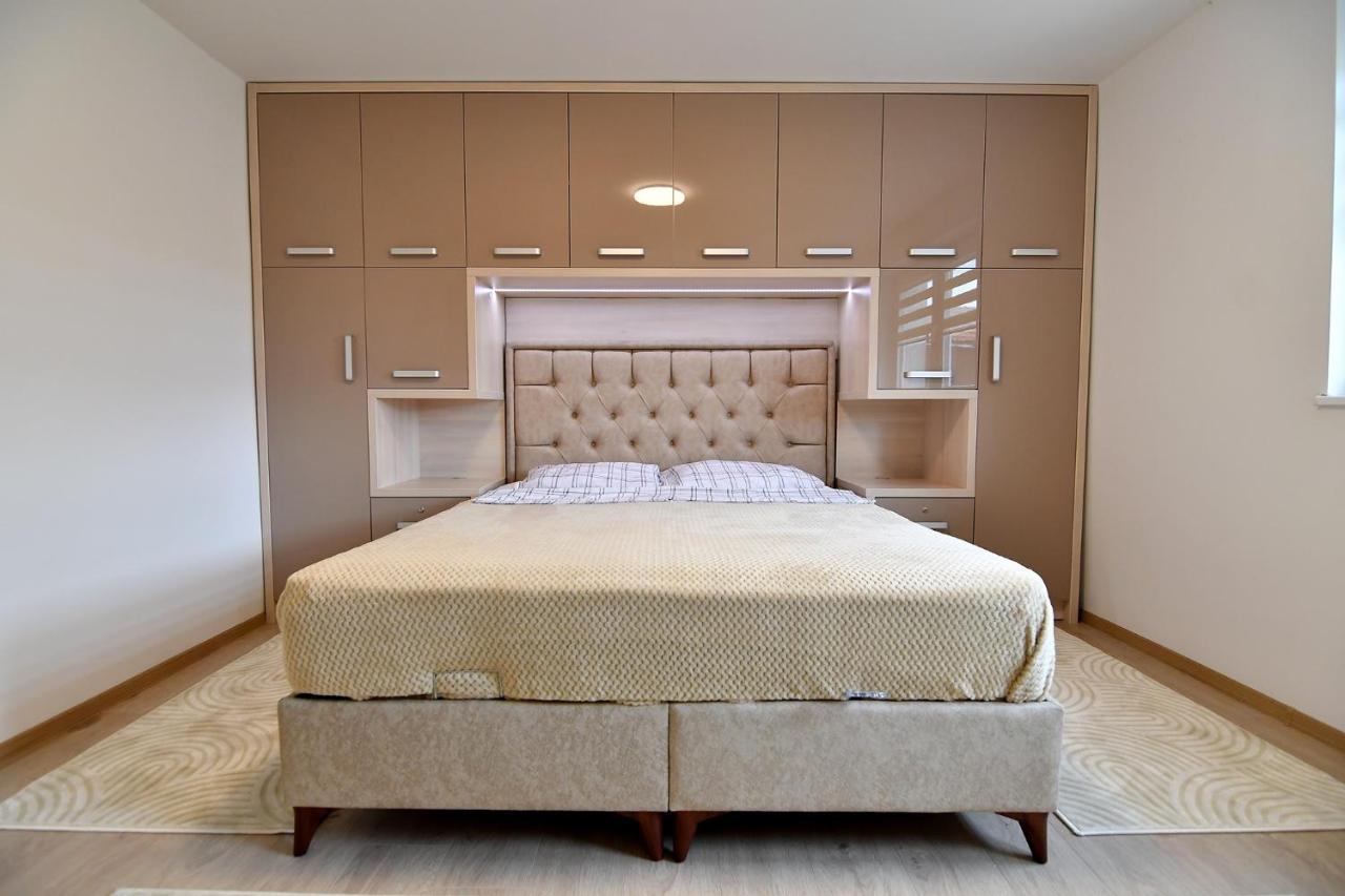 Appartamento Garden Of Dreams & Free Private Parking SJJ Esterno foto