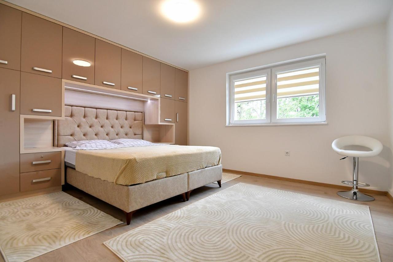 Appartamento Garden Of Dreams & Free Private Parking SJJ Esterno foto