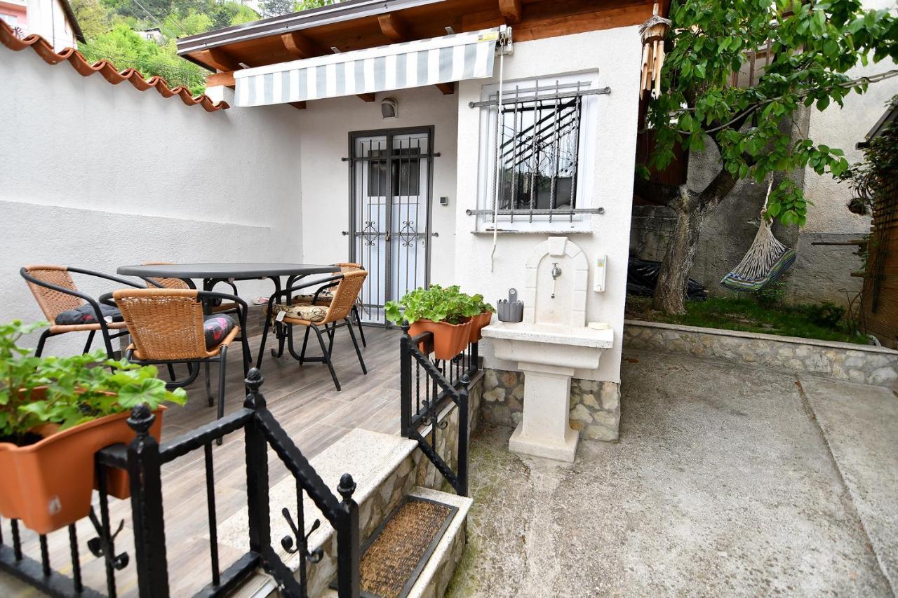 Appartamento Garden Of Dreams & Free Private Parking SJJ Esterno foto
