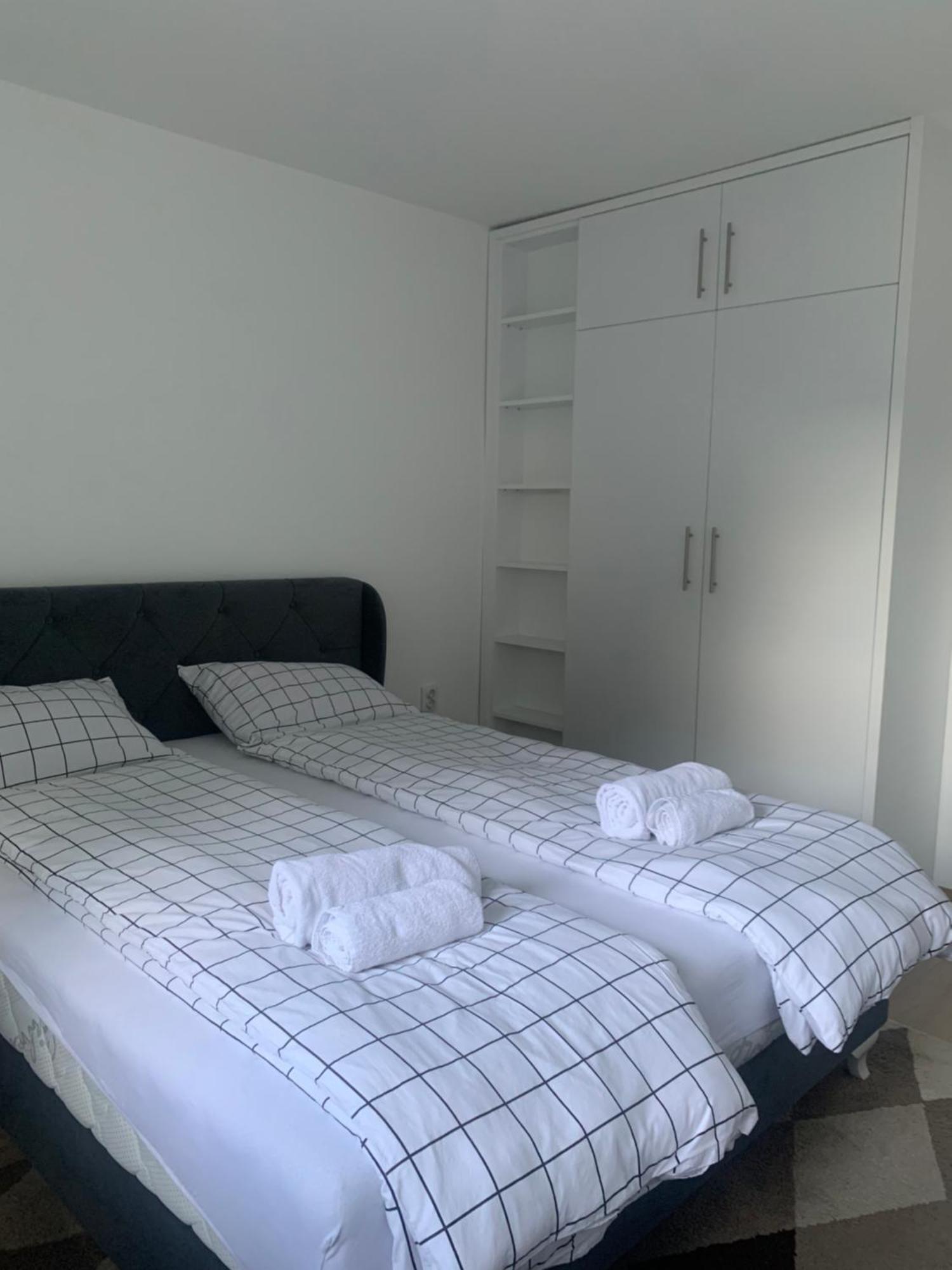 Appartamento Garden Of Dreams & Free Private Parking SJJ Esterno foto